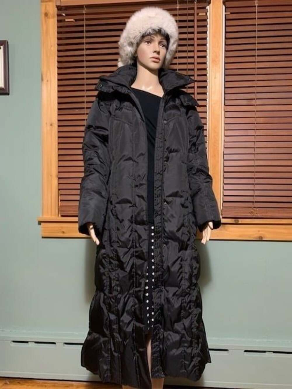 NWOT Mark New York Hooded Puffy Coat black Size M